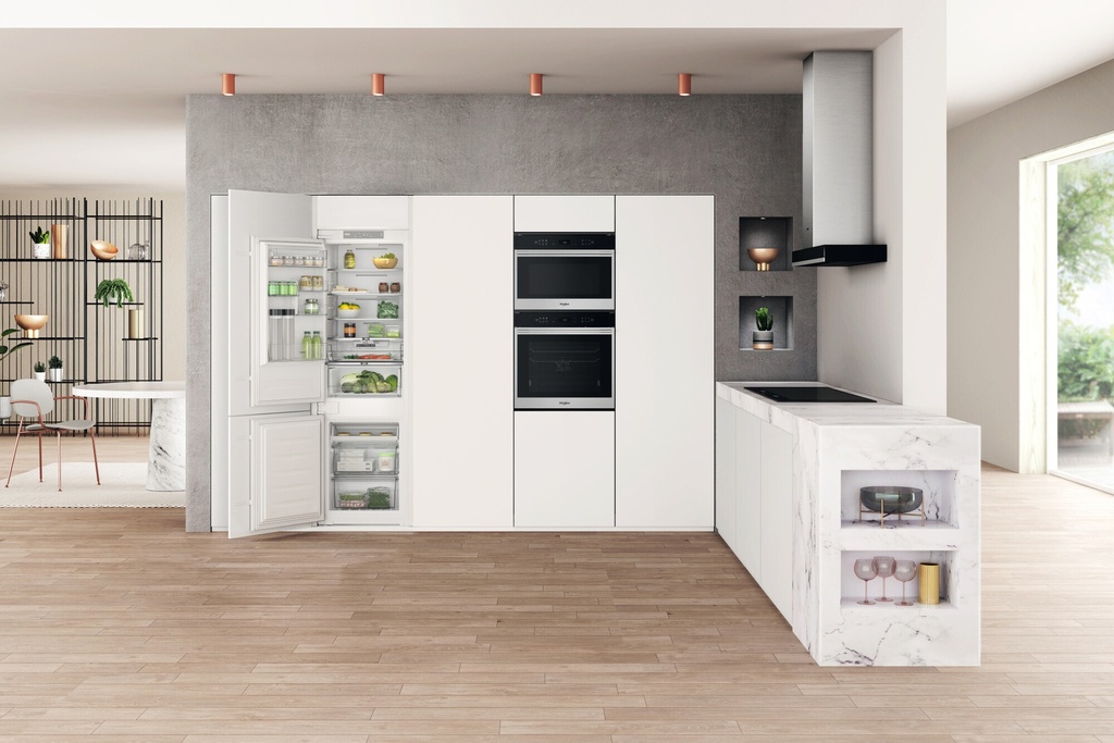 Whirlpool WHC18T323 177 cm 250 L Luxe NoFrost Koel-vrieskast