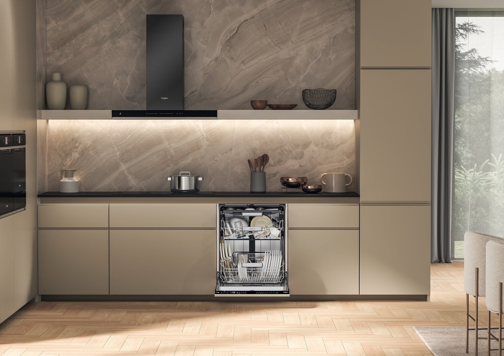 Whirpool W7IHP40LC 82 cm INOX kuip Zwart bedienpaneel